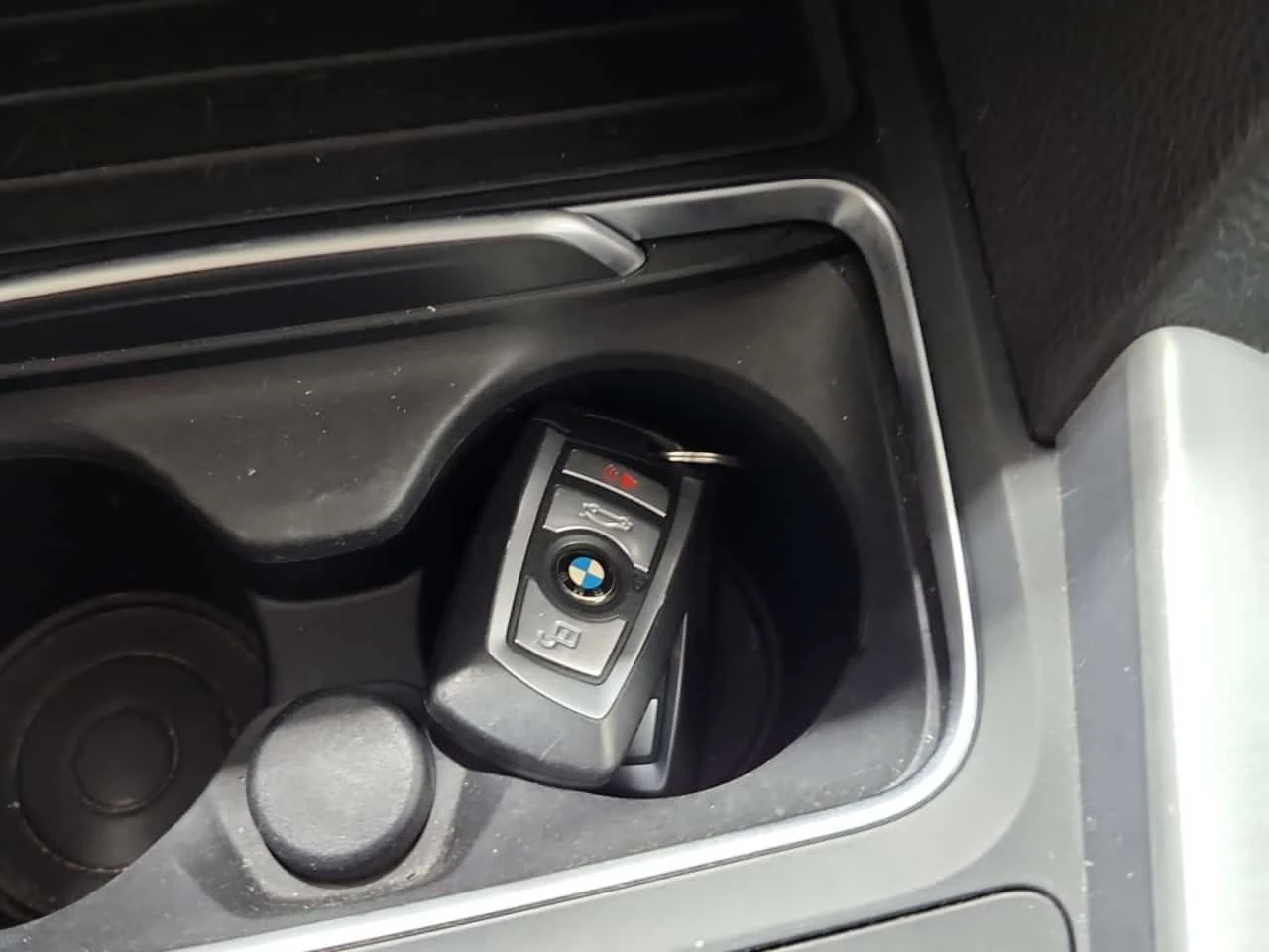 BMW 328 * 328I XDRIVE * CARFAX * , снимка 11 - Автомобили и джипове - 55429300