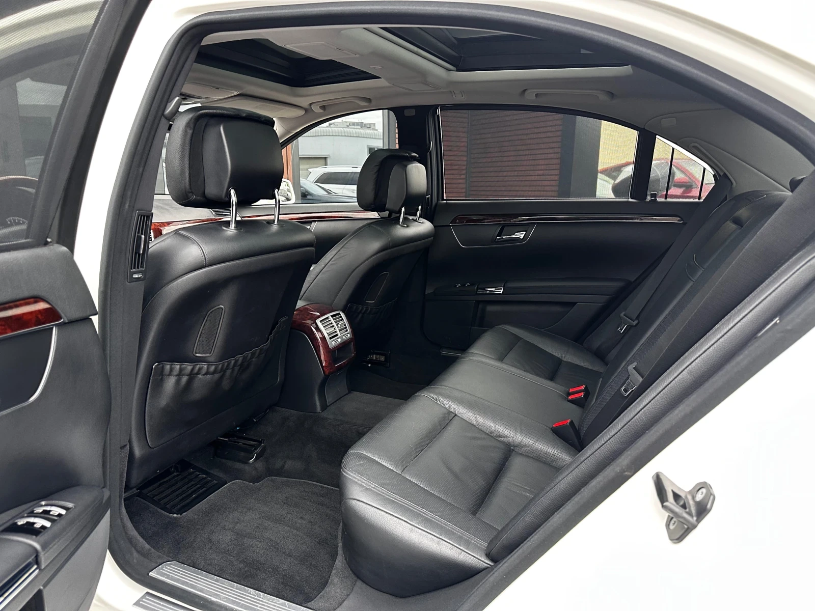 Mercedes-Benz S 500 Long V8 5.5 388�.� AMG 4 Matic Facelift LIZING | Mobile.bg � ����������� 11