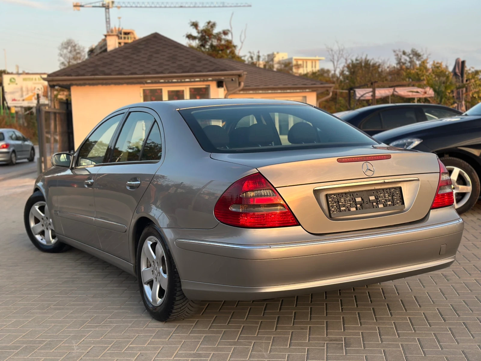Mercedes-Benz E 220 | Mobile.bg � ����������� 4