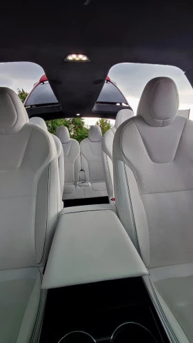 Tesla Model X PLAID, снимка 6
