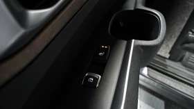 Kia Sorento 2.2CRDI/Пълна сервизна !!!, снимка 15