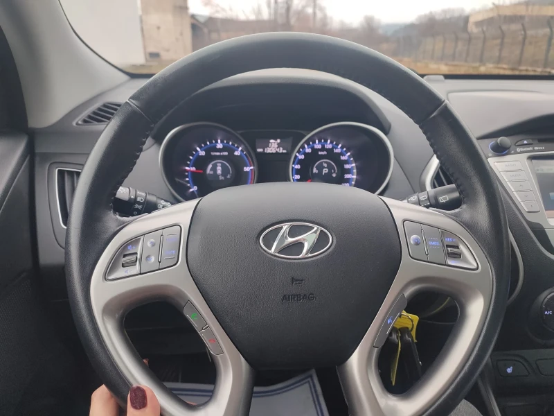 Hyundai IX35 2.0Crdi 184к.с. 4Х4 ШВЕЙЦАРИЯ , снимка 13 - Автомобили и джипове - 48323967