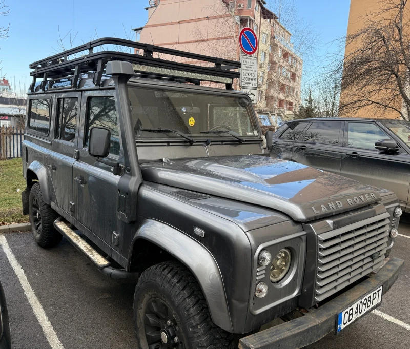 Land Rover Defender, снимка 1 - Автомобили и джипове - 48642464