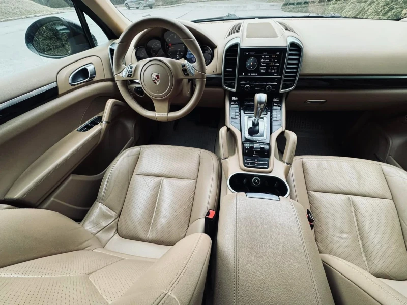 Porsche Cayenne 3.0d, снимка 5 - Автомобили и джипове - 49006358