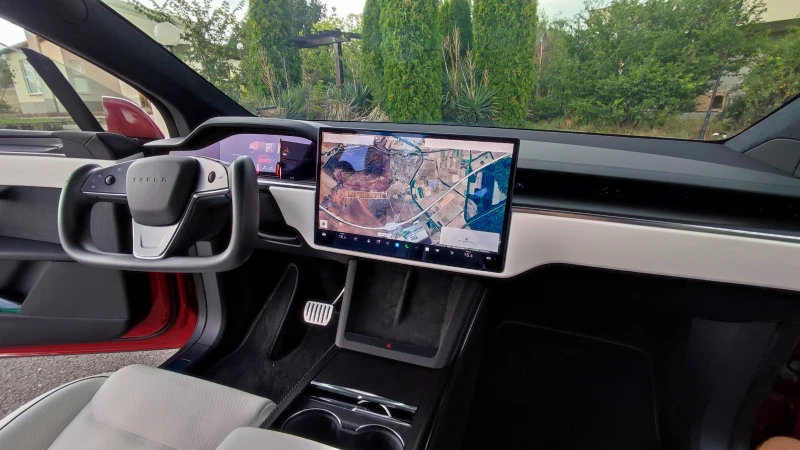 Tesla Model X PLAID, снимка 8 - Автомобили и джипове - 51334045