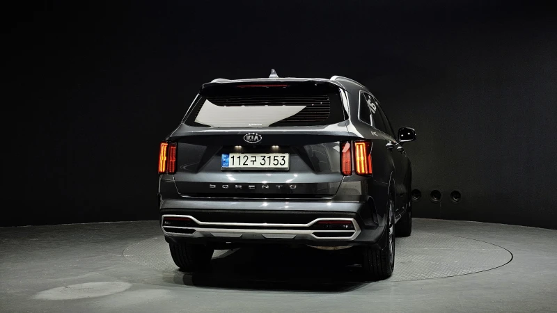 Kia Sorento 2.2CRDI/Пълна сервизна !!!, снимка 4 - Автомобили и джипове - 53372509