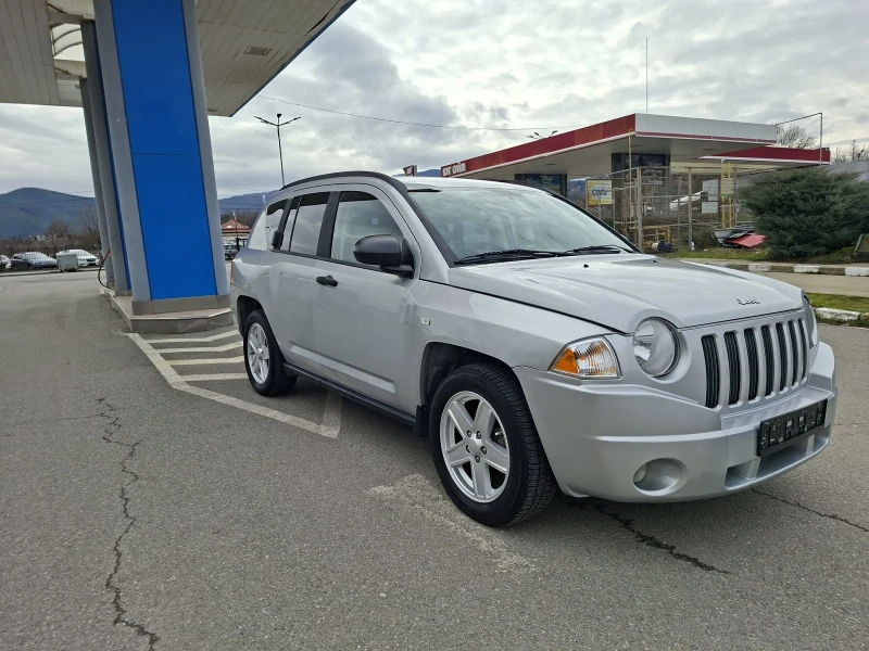 Jeep Compass 2.0 TDI, снимка 3 - Автомобили и джипове - 53432630