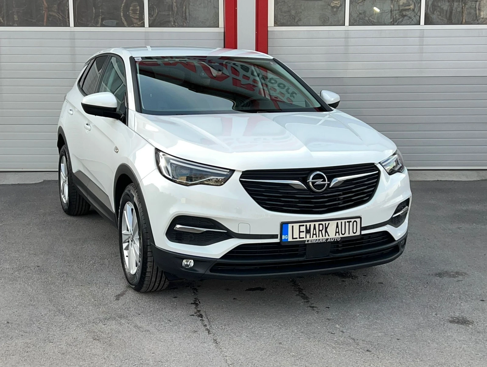 Opel Grandland X 1.2I TURBO ULTIMATE AUTOMATIK NAVI EVRO 6B ЛИЗИНГ - изображение 5