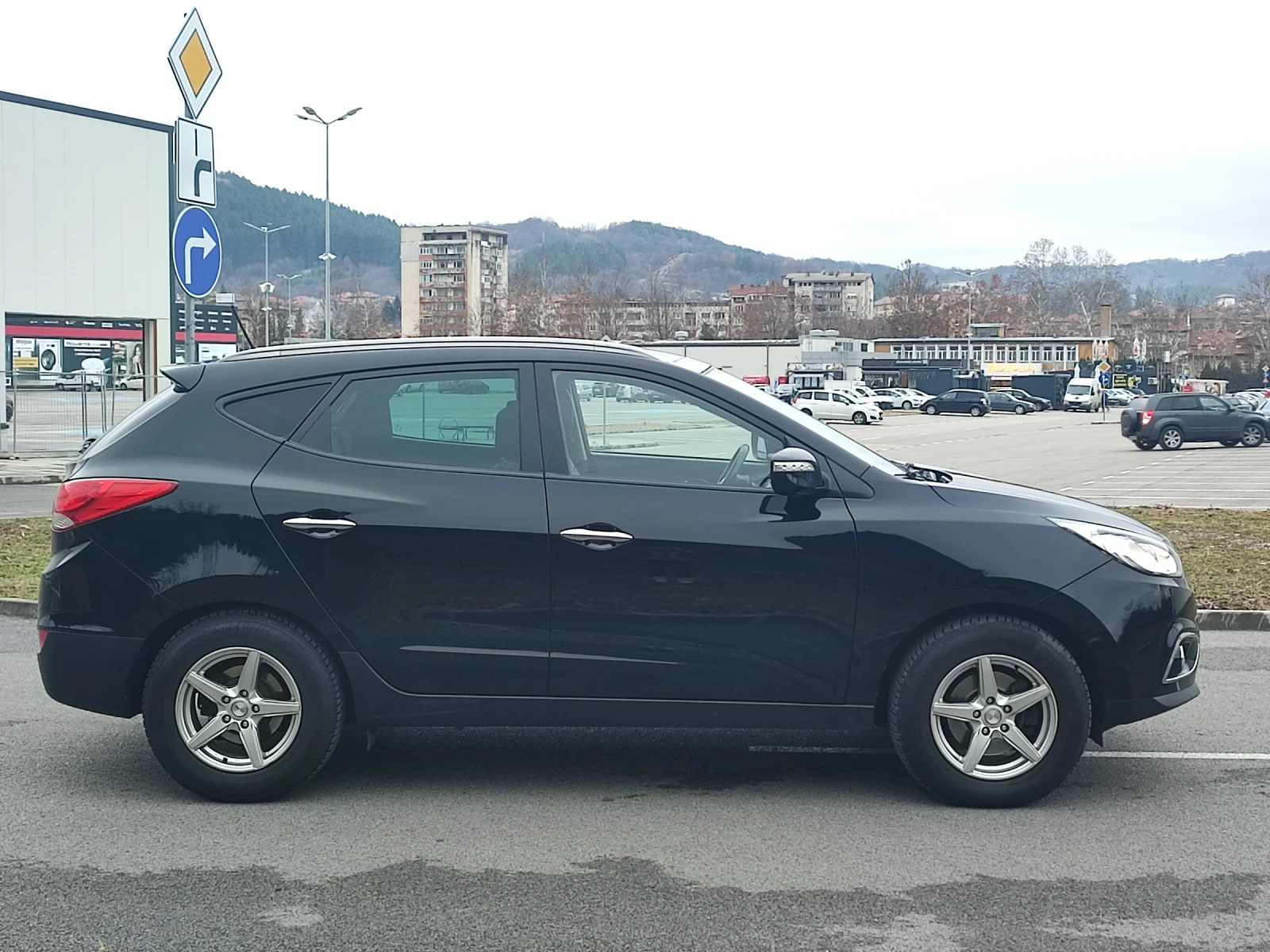 Hyundai IX35 2.0Crdi 184к.с. 4Х4 ШВЕЙЦАРИЯ  - изображение 4