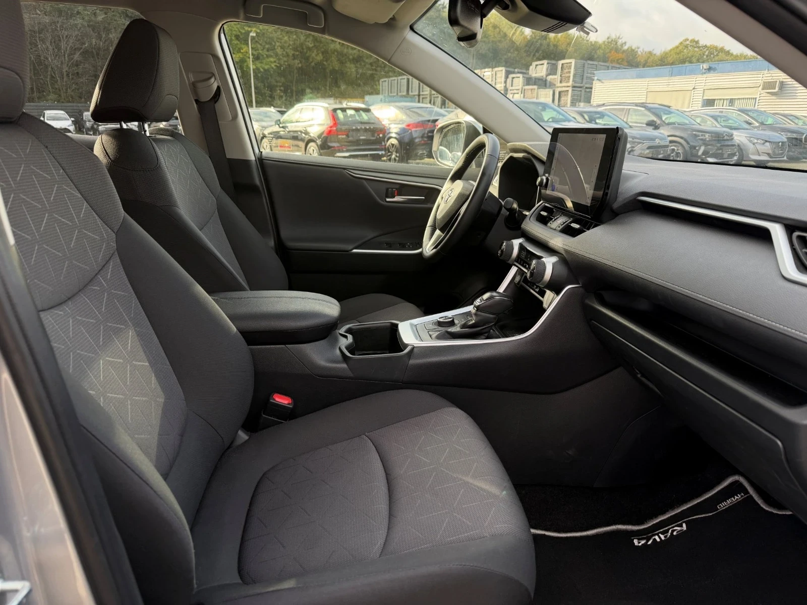 Toyota Rav4 !!!ОЧАКВАН ВНОС!!! 2.5 HYBRID 222ps. AWD ГАРНАЦИЯ! - изображение 8