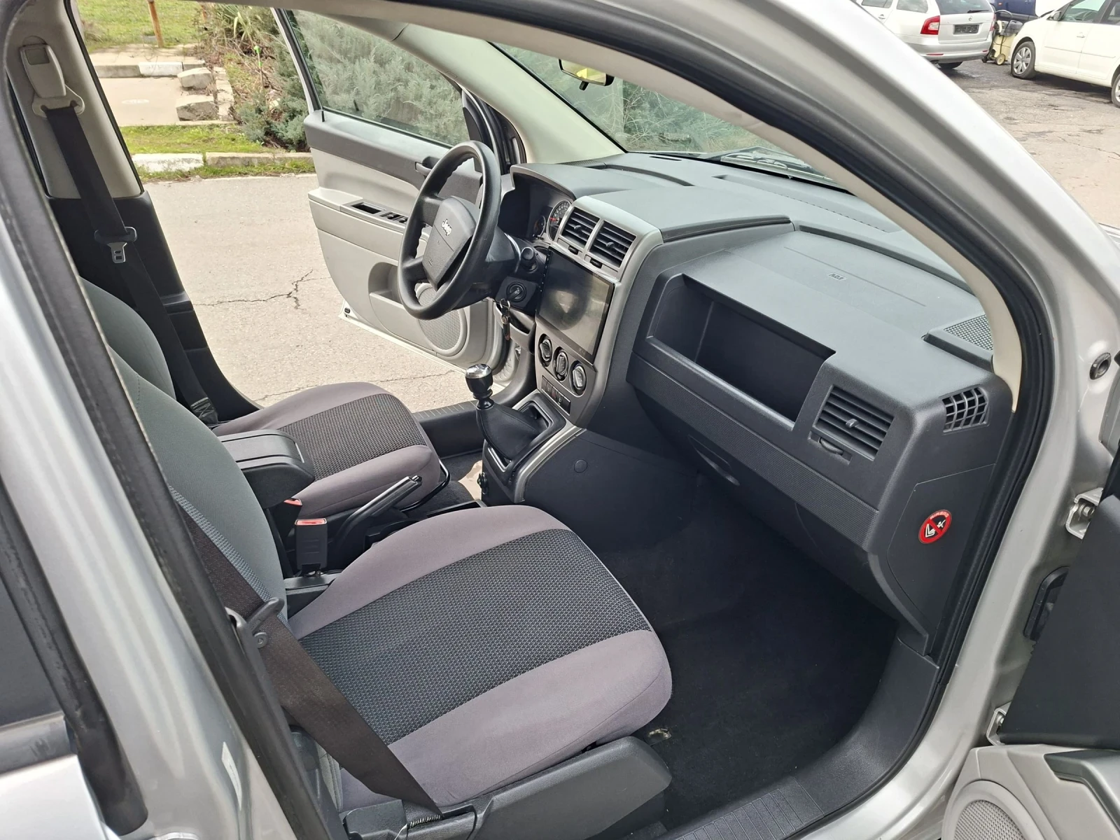 Jeep Compass 2.0 TDI | Mobile.bg � ����������� 10