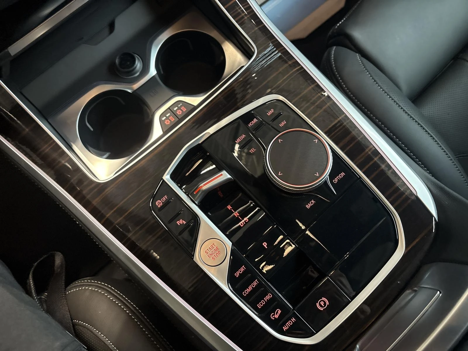 BMW X5 40i/xDrive/M-SPORT/M-SEATS/H&K/PANO/HEAD UP/ - изображение 10