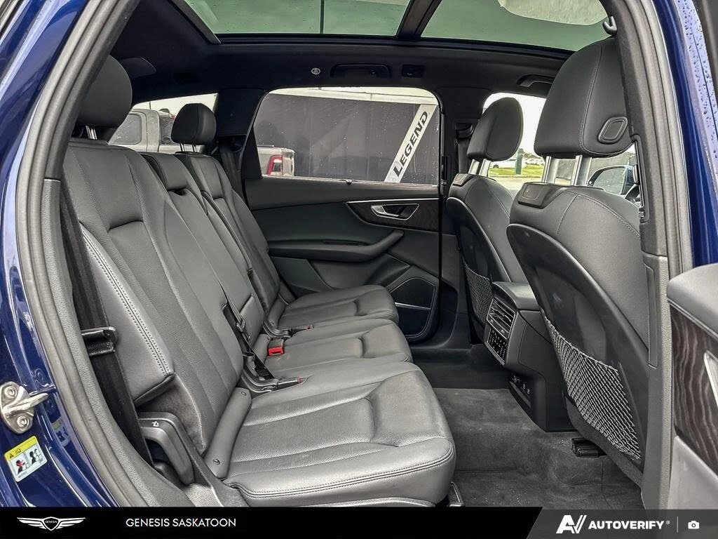 Audi Q7 * TECHNIK* * HeadUp* AвтоКредит* (ЦЕНА ДО БГ), снимка 15 - Автомобили и джипове - 53859265