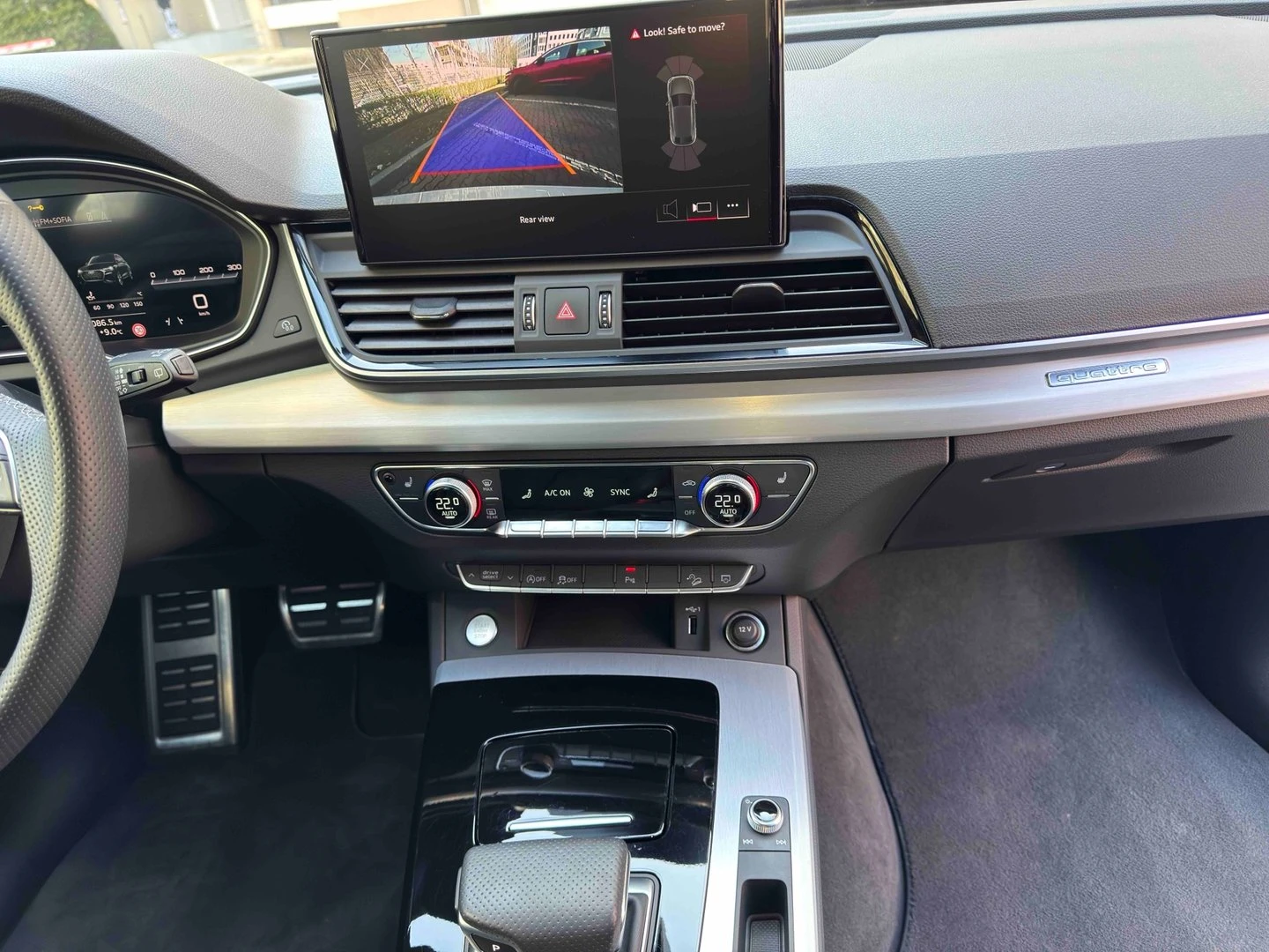 Audi Q5, снимка 9 - Автомобили и джипове - 54451611
