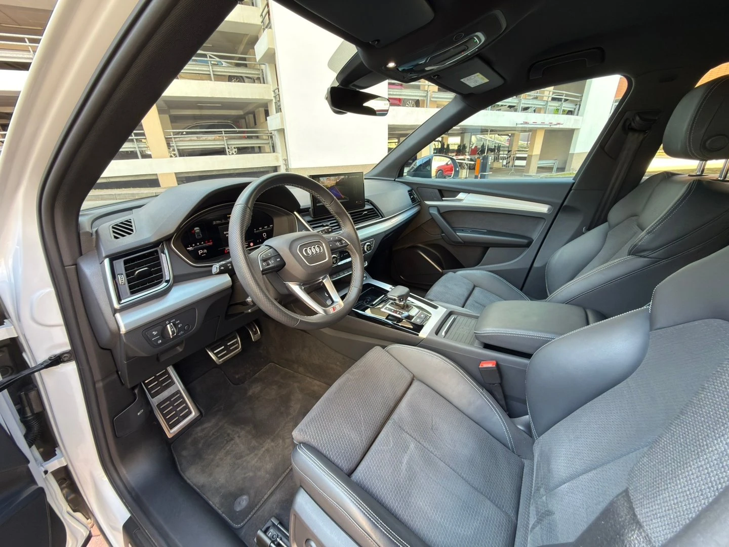 Audi Q5, снимка 5 - Автомобили и джипове - 54451611