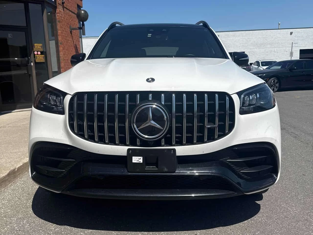 Mercedes-Benz GLS 63 AMG ОБДУХВАНЕ/ПАНОРАМА/ДИСТРОНИК/360, снимка 2 - Автомобили и джипове - 54939944