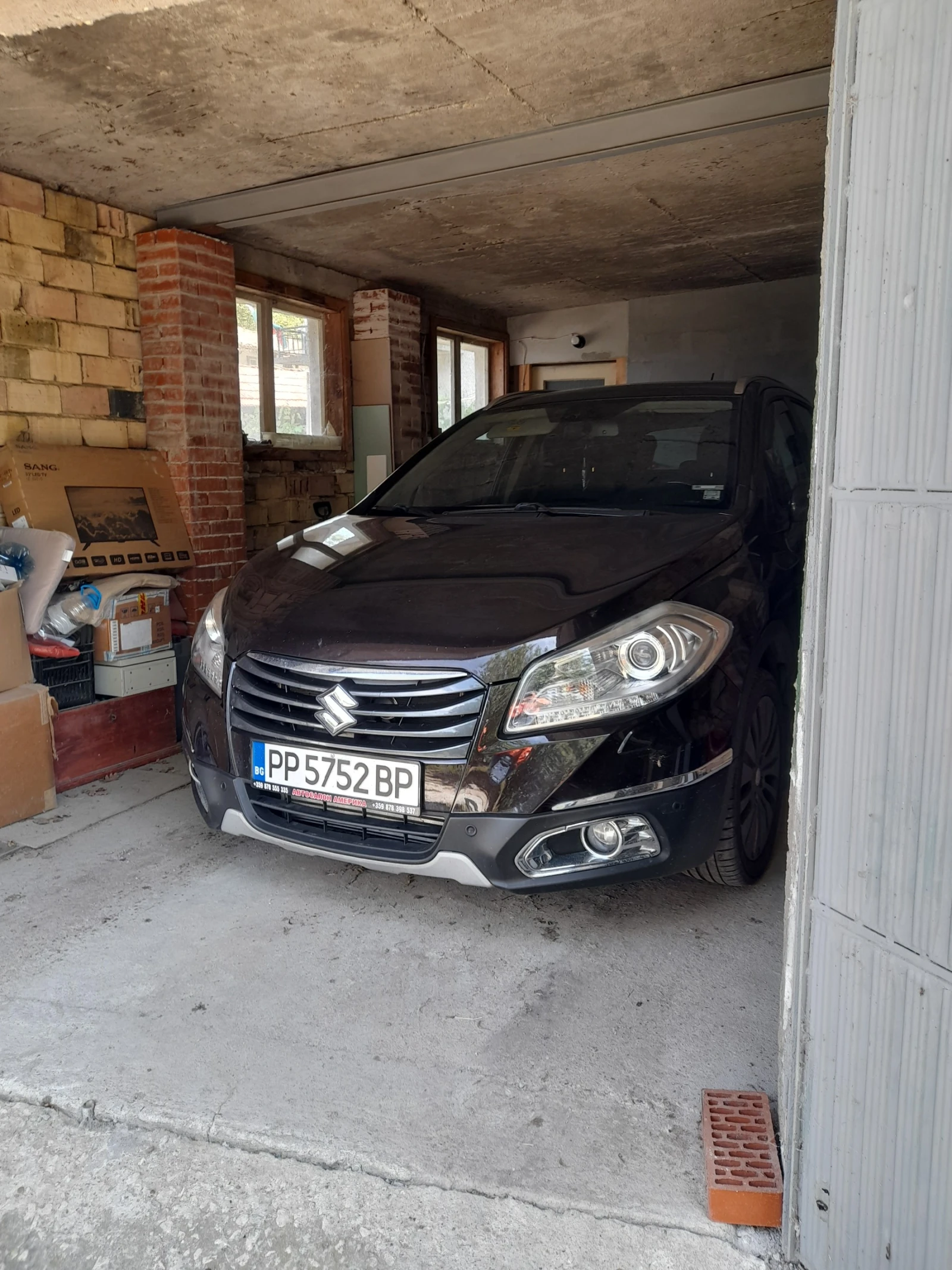 Suzuki SX4 S-Cross 1.6 DI-D, снимка 13 - Автомобили и джипове - 55471358