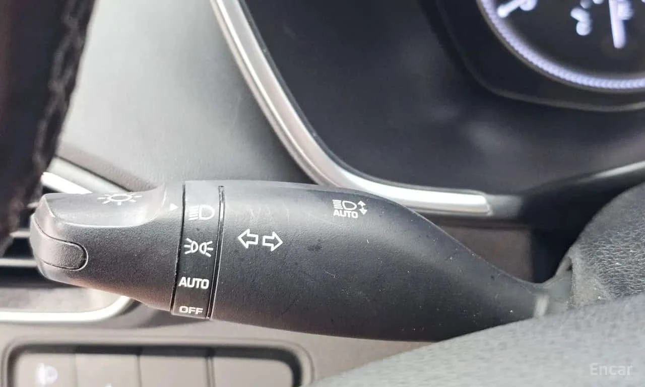 Hyundai Santa fe * Diesel 2.0 2WD * ЦЕНА ДО БГ, снимка 17 - Автомобили и джипове - 55625285