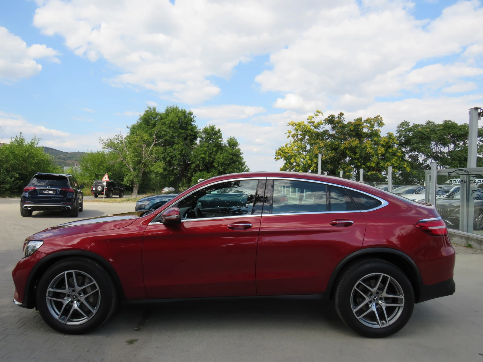 Mercedes-Benz GLC 350 350D AMG-9G-4X4-BURMESTER KEYLESS LED* , снимка 8 - Автомобили и джипове - 55706340