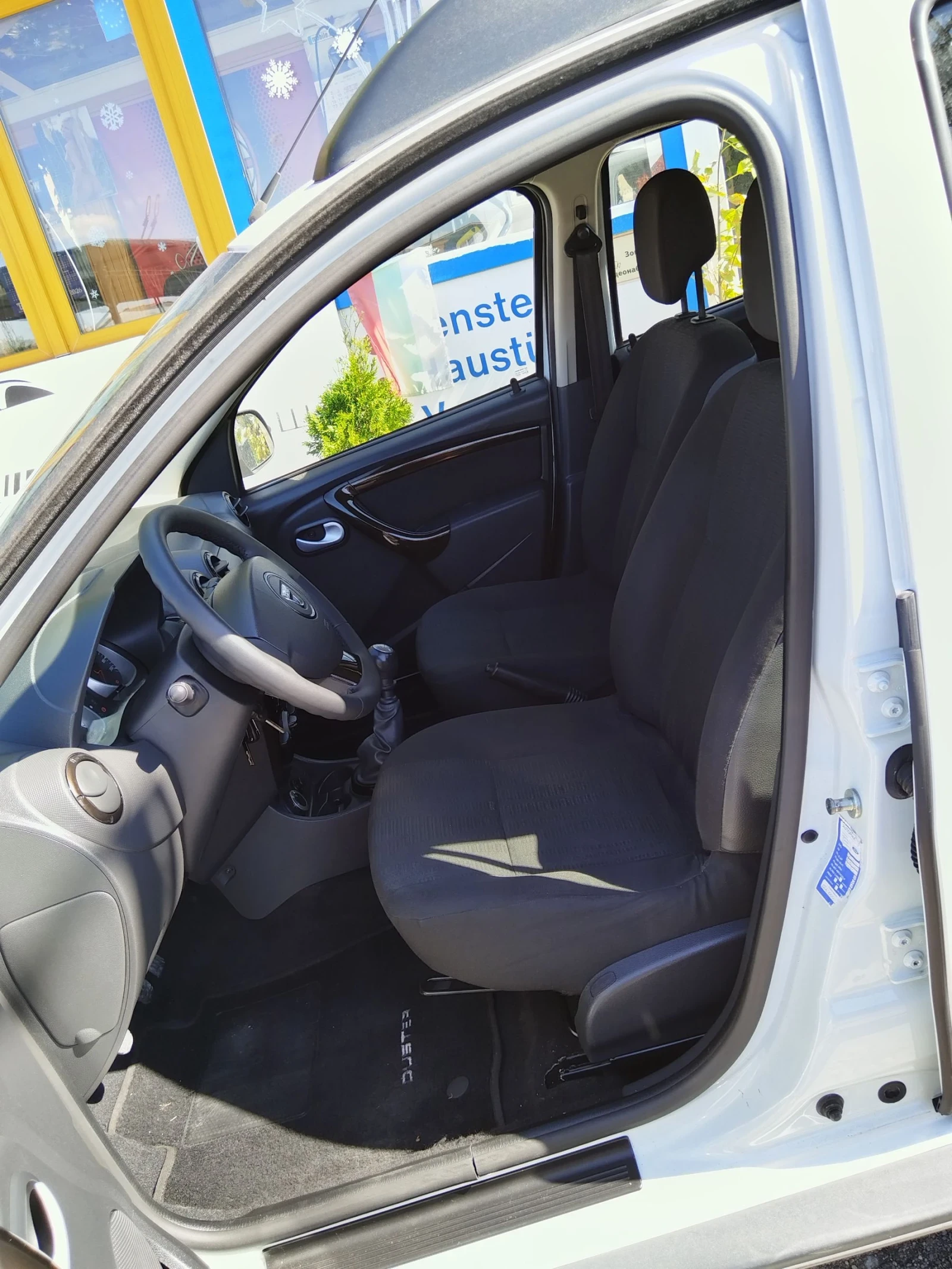 Dacia Duster 1.5 D 6sk. Реални км., снимка 10 - Автомобили и джипове - 55725921
