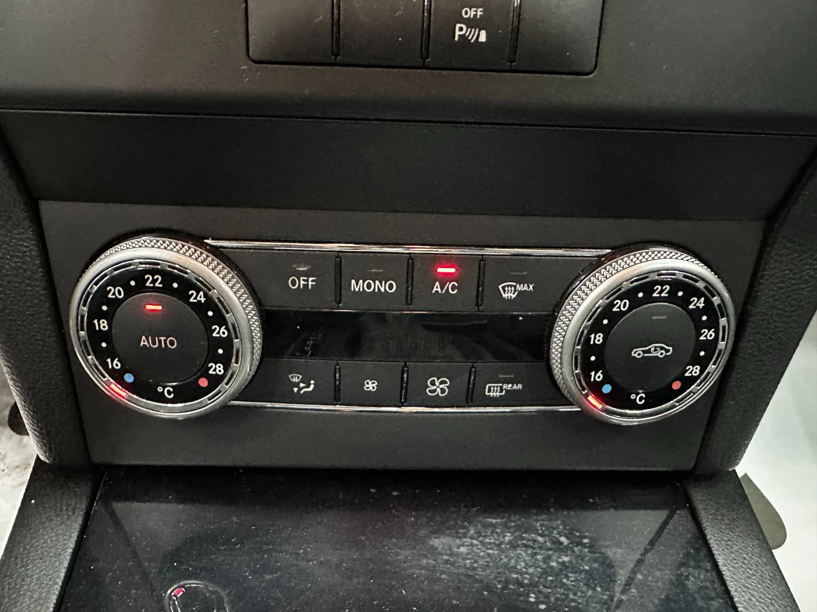 Mercedes-Benz GLK 2.2d 170 к.с./4matic, снимка 12 - Автомобили и джипове - 55991006