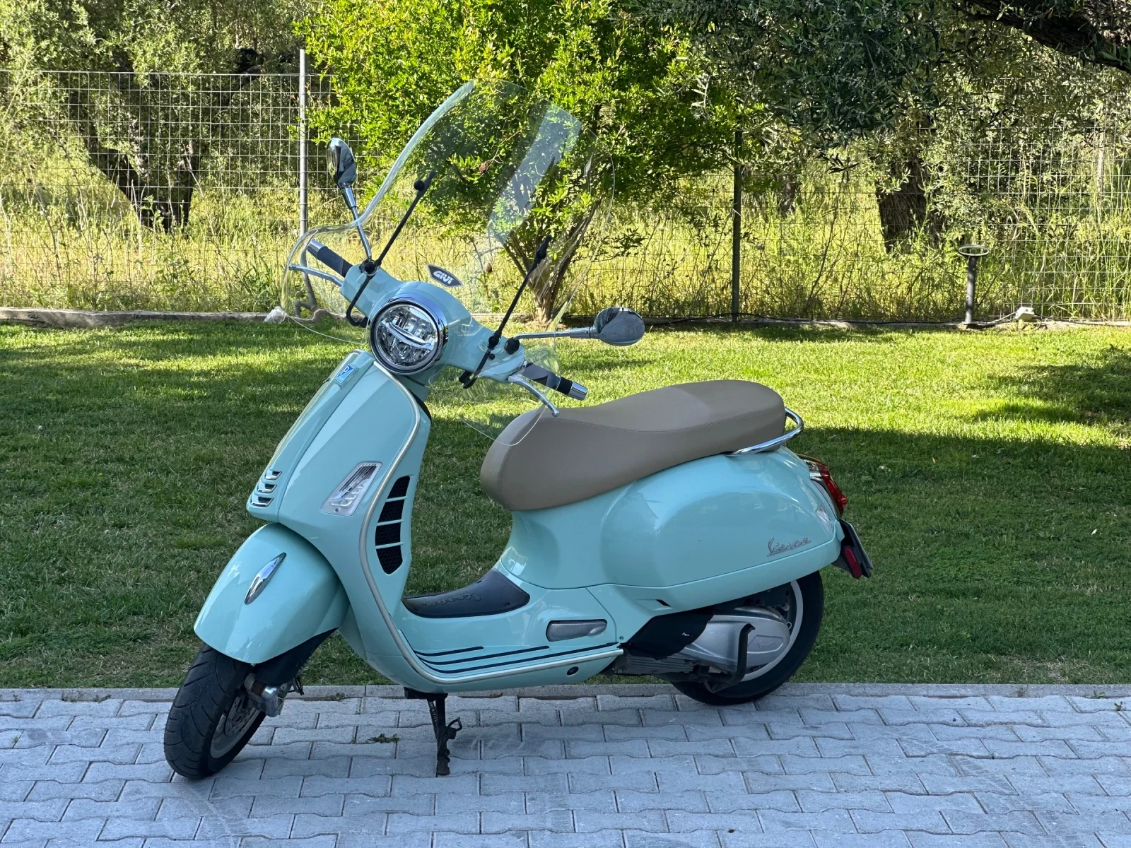 Vespa GTS 300 Akrapovic TC ABS 2020 год 5900 км, снимка 2 - Мотоциклети и мототехника - 54525344