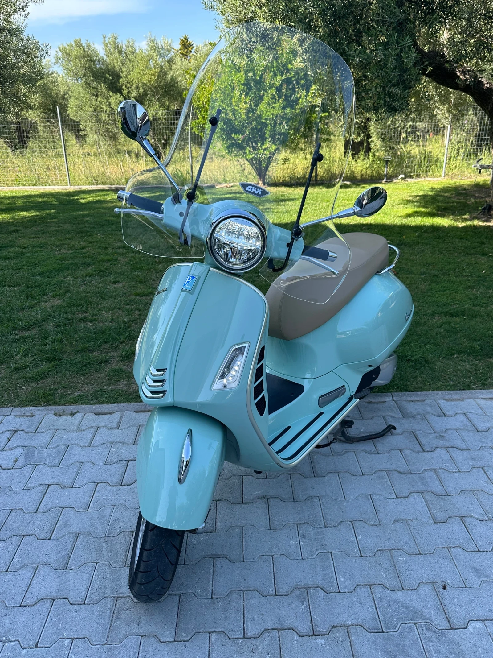 Vespa GTS 300 Akrapovic TC ABS 2020 год 5900 км, снимка 5 - Мотоциклети и мототехника - 54525344