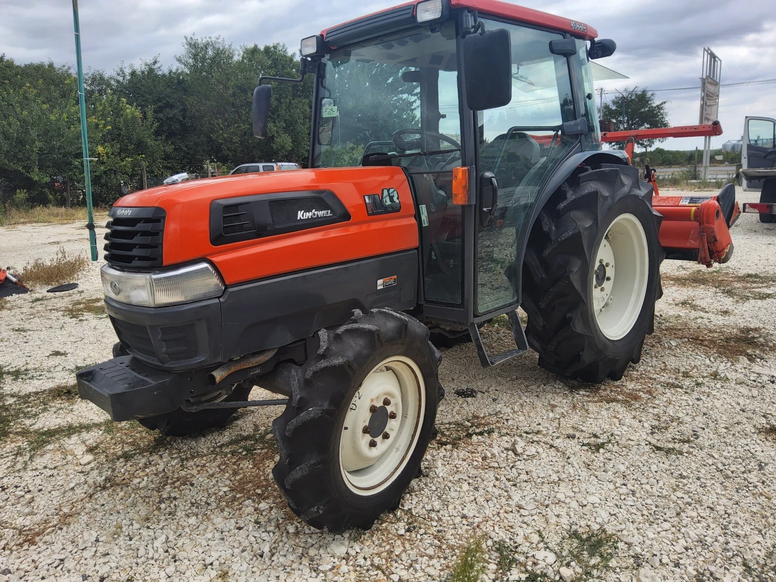 Трактор Kubota KL43, снимка 2 - Селскостопанска техника - 55933358