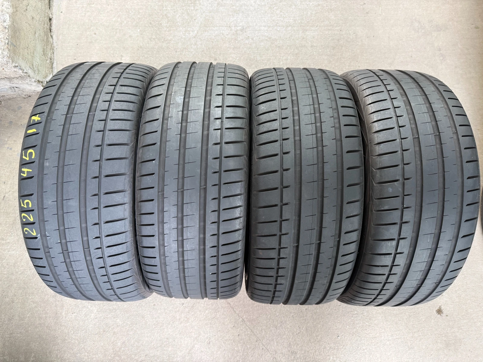 Гуми Летни 225/45R17