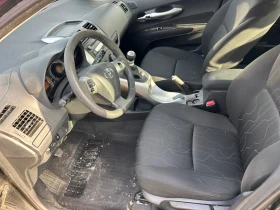 Toyota Auris 1.4d4d 90кс на части!, снимка 6
