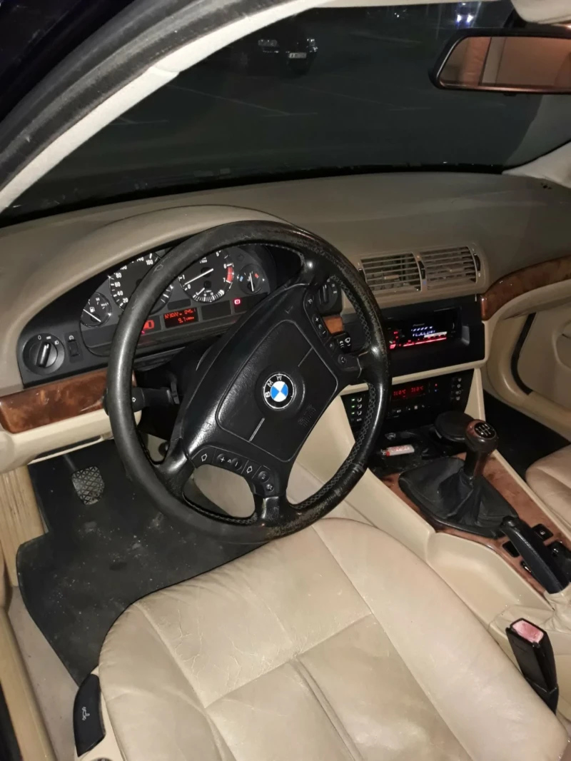 BMW 520 ВМW 520i e39 1999г Двоен ванос ръчни скорости, снимка 8 - Автомобили и джипове - 48400108