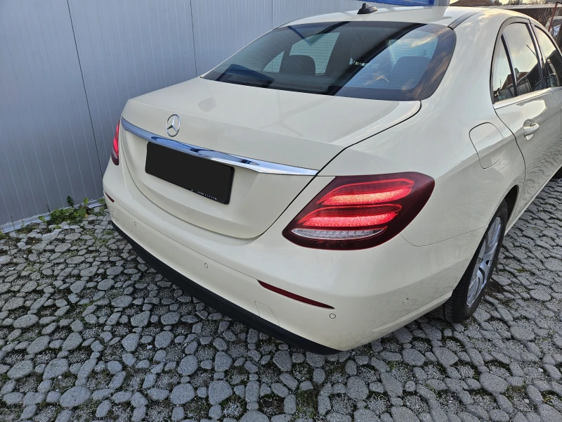 Mercedes-Benz E 200 W213, снимка 4 - Автомобили и джипове - 48995072