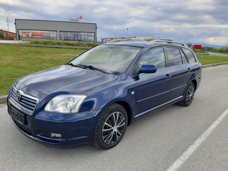 Toyota Avensis 1.8 фул екстри печка климатроник крайна цена, снимка 3 - Автомобили и джипове - 50095194