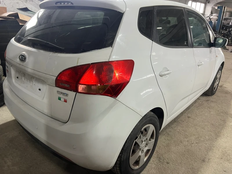 Kia Venga 1.4CRDI, снимка 2 - Автомобили и джипове - 50315086