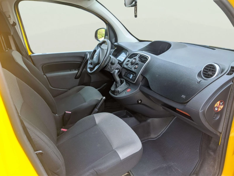 Renault Kangoo 1.5DCI, снимка 8 - Автомобили и джипове - 52089531