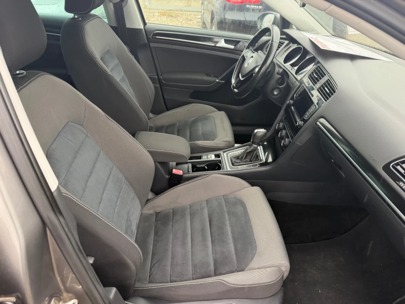 VW Golf 1.4 TGI, снимка 12 - Автомобили и джипове - 52581247