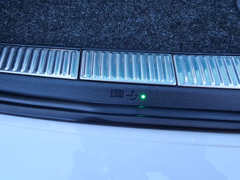 Skoda Superb 2.0TDI 4X4, снимка 17 - Автомобили и джипове - 53464458