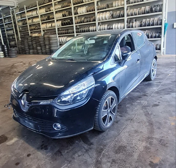 Renault Clio 1.5 dCI К9К В608   САМО НА ЧАСТИ , снимка 3 - Автомобили и джипове - 49101803