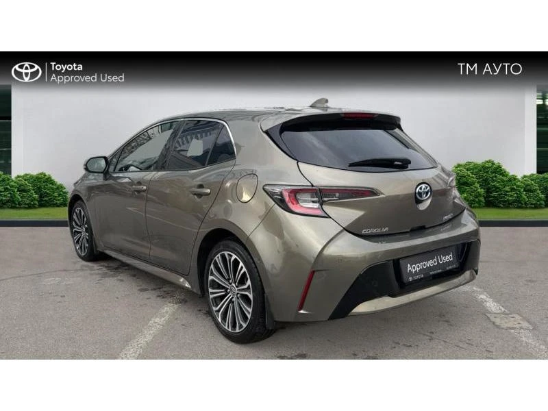 Toyota Corolla HB 1.8HSD Luxury, снимка 2 - Автомобили и джипове - 48793320