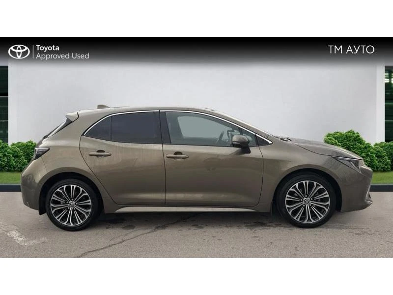 Toyota Corolla HB 1.8HSD Luxury, снимка 17 - Автомобили и джипове - 48793320