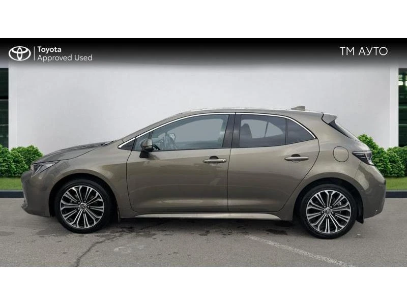 Toyota Corolla HB 1.8HSD Luxury, снимка 3 - Автомобили и джипове - 48793320