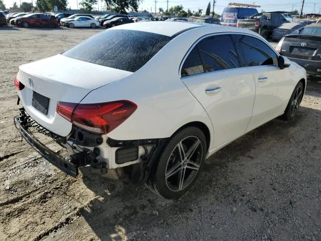 Mercedes-Benz A 220  - изображение 6