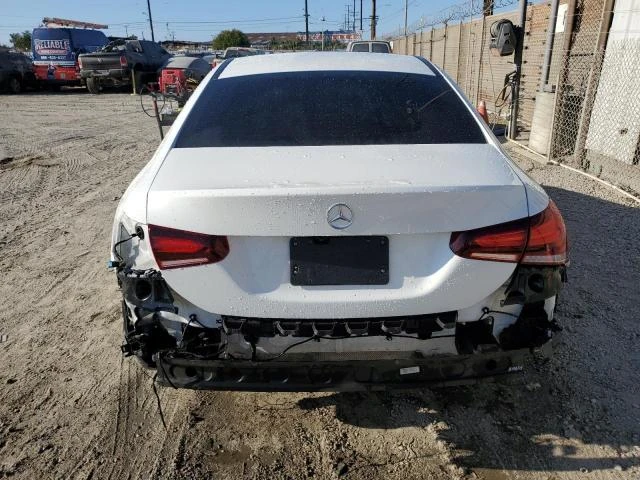 Mercedes-Benz A 220  - изображение 5