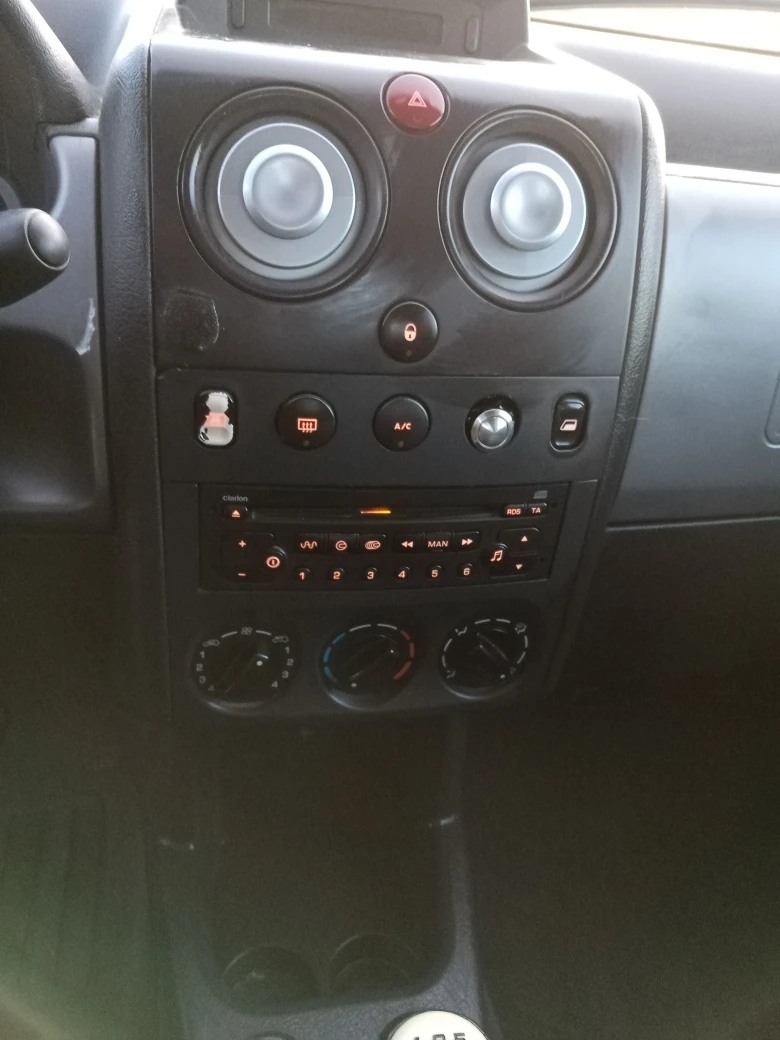 Citroen Berlingo 1.6 MultiSpace, снимка 16 - Автомобили и джипове - 52850471