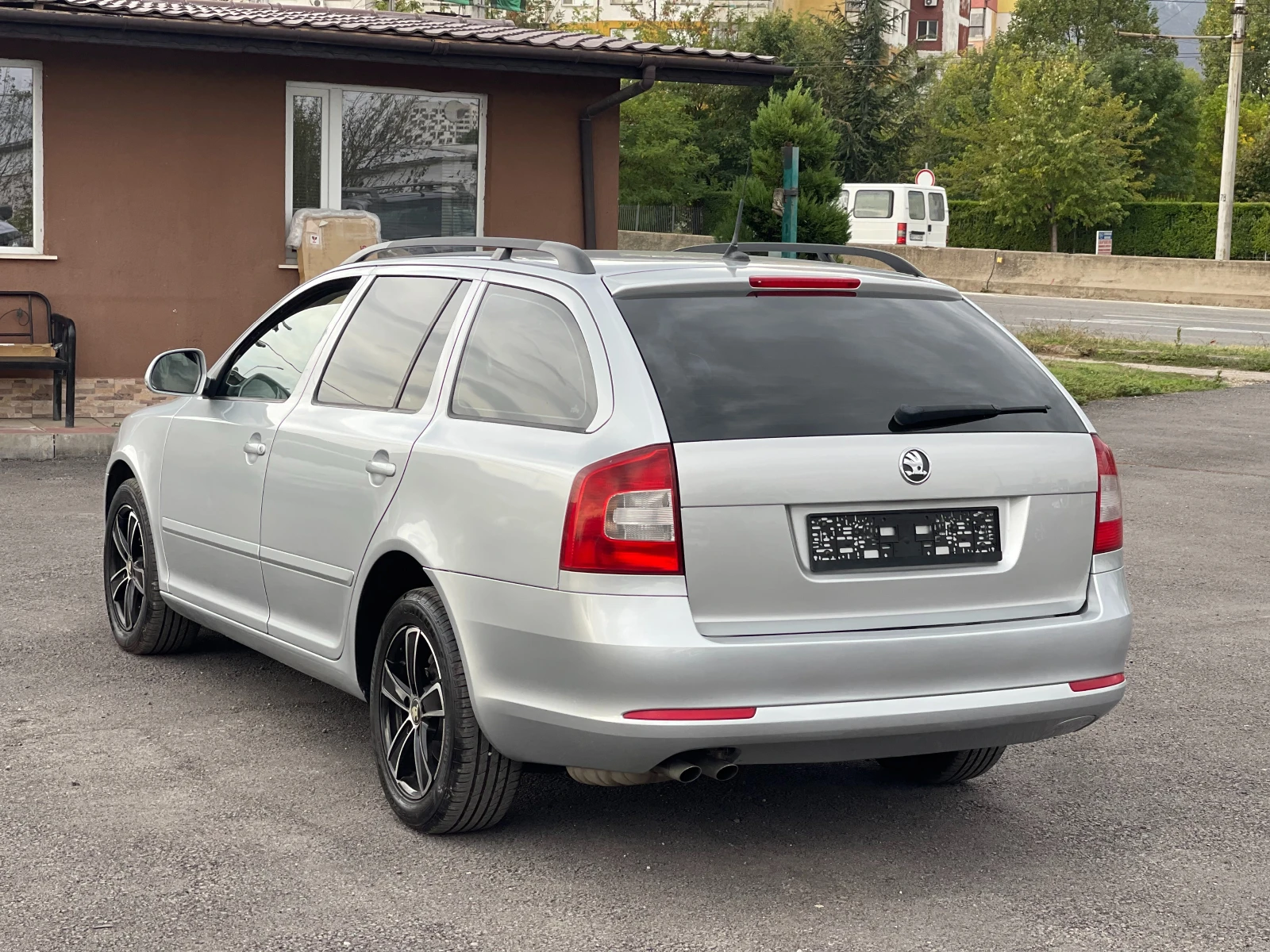 Skoda Octavia 1.6TDi 105к.с. - изображение 4