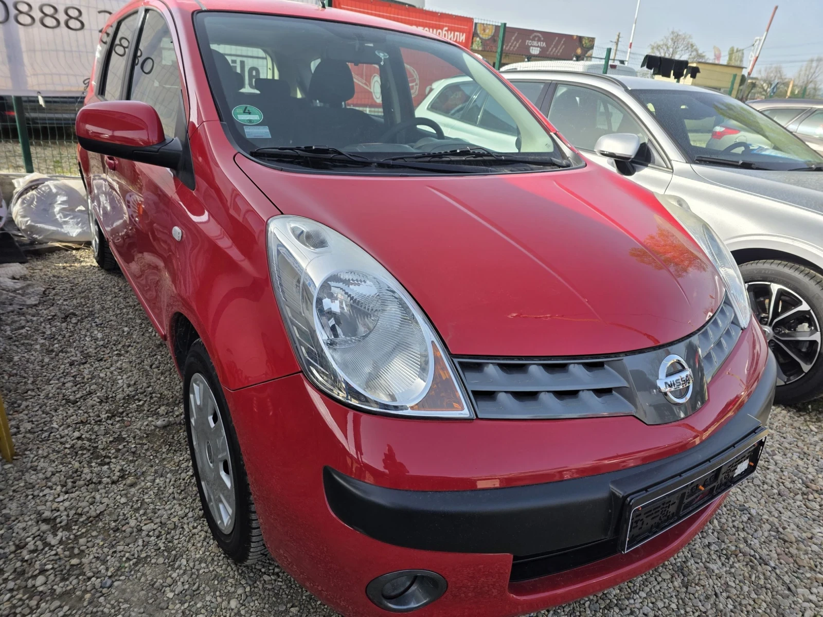 Nissan Note 1.4 i - изображение 2