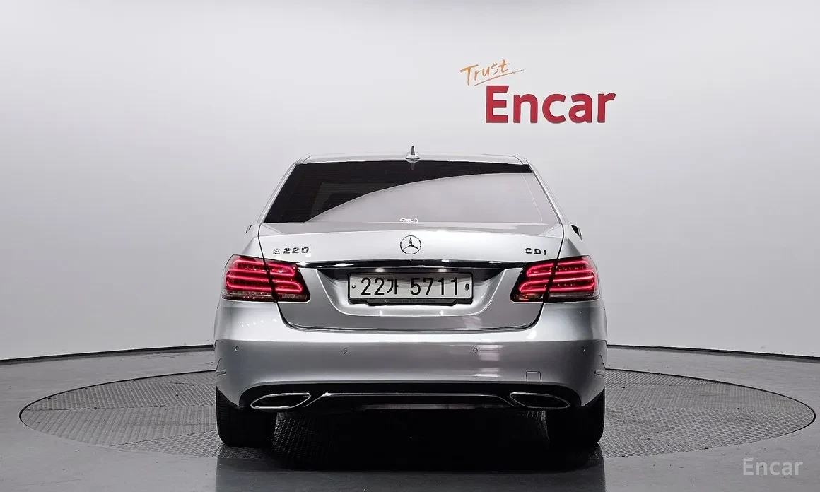 Mercedes-Benz E 220 E-Class W212 E220 CDI Avantgarde - изображение 4
