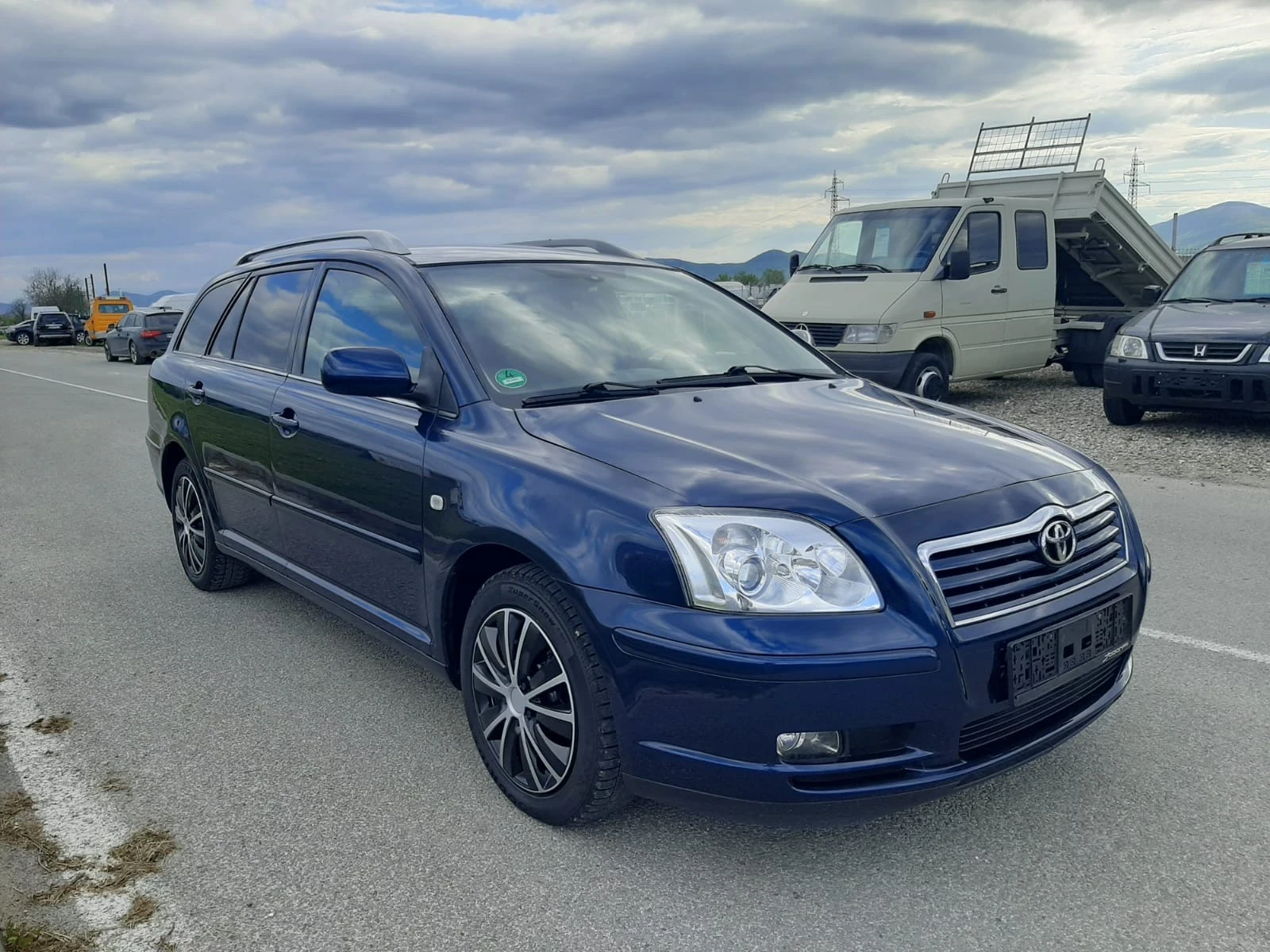 Toyota Avensis 1.8 без ръжди Германия всички екстри бартер лизинг | Mobile.bg — изображение 1