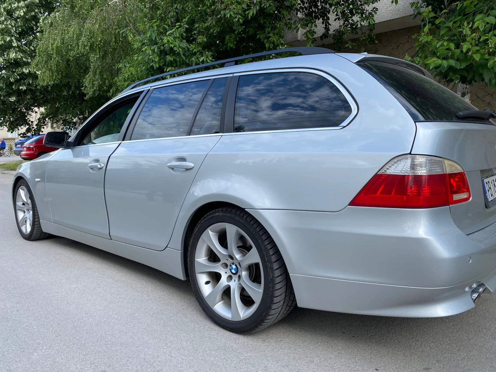 BMW 530 Напълно обслужен  - изображение 2