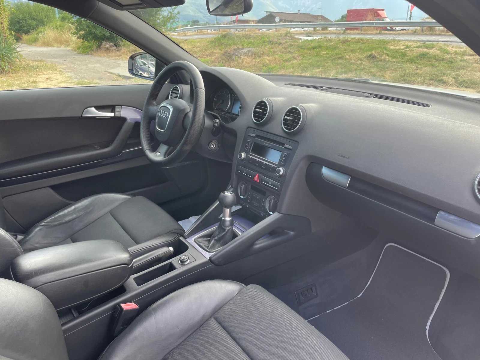 Audi A3 2.0TDI-140-S-LINE-ITALIA - изображение 5